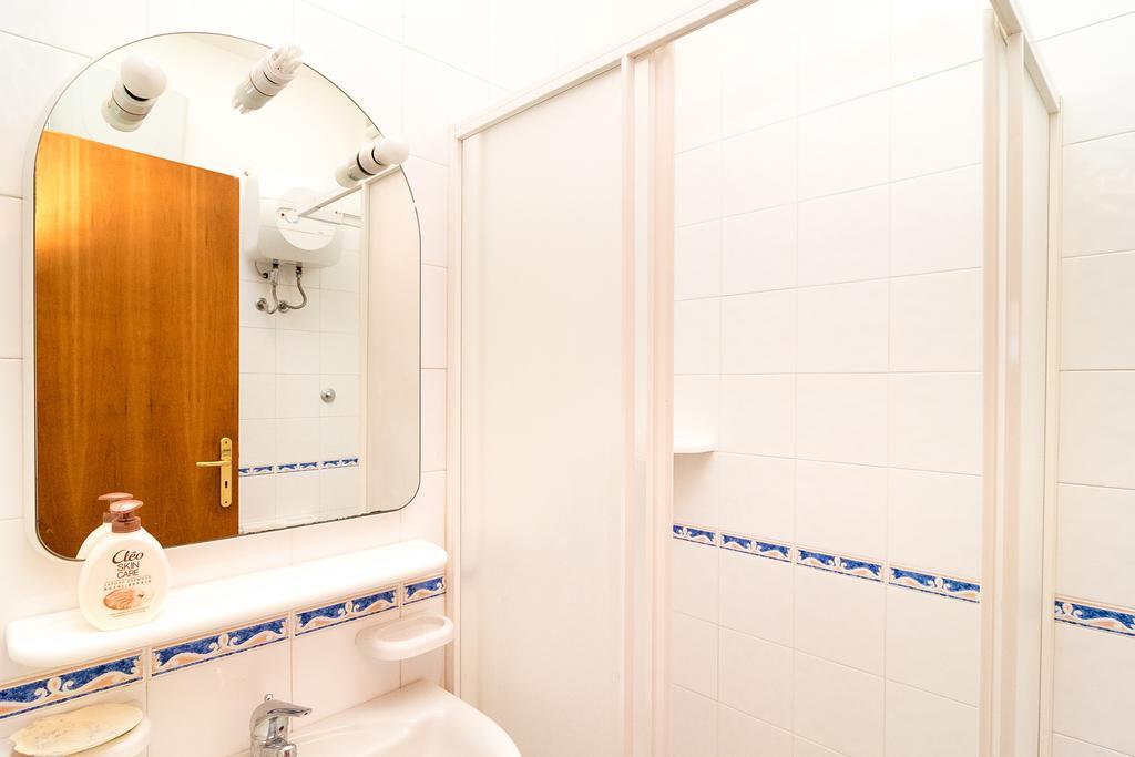 Casetta Roby Apartment *